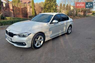 Седан BMW 3 Series 2017 в 