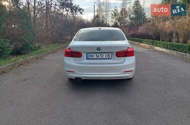 Седан BMW 3 Series 2017 в 