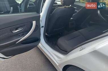 Седан BMW 3 Series 2017 в 