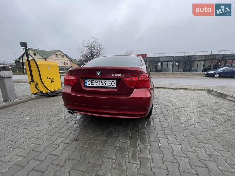 Седан BMW 3 Series 2010 в Вижниці