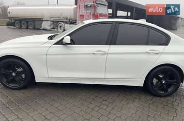 Седан BMW 3 Series 2014 в Львові