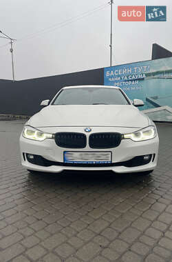 Седан BMW 3 Series 2014 в Львові