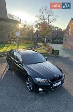 Универсал BMW 3 Series 2010 в Одессе