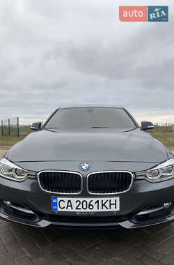 Седан BMW 3 Series 2015 в Чорнобаї