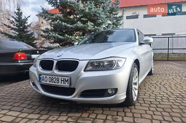 Седан BMW 3 Series 2011 в Сваляві