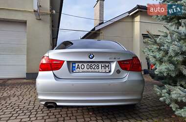 Седан BMW 3 Series 2011 в Сваляві