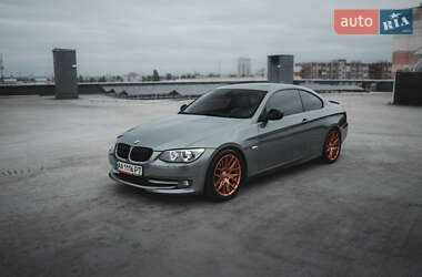 Купе BMW 3 Series 2011 в Києві