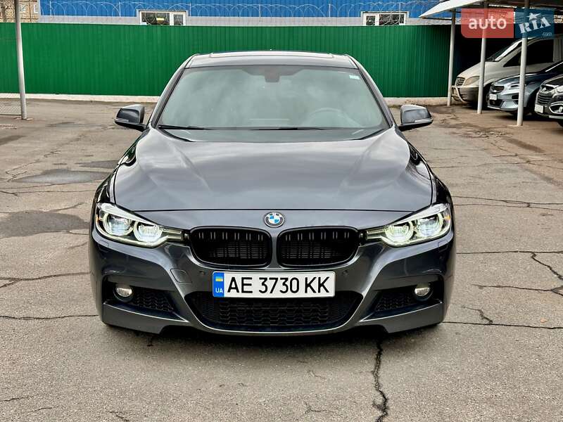 Седан BMW 3 Series 2016 в Кривому Розі