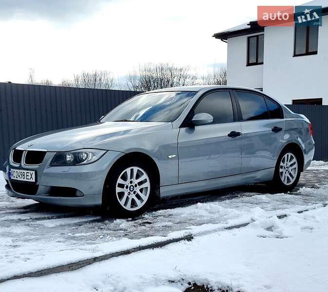 Седан BMW 3 Series 2005 в Киеве