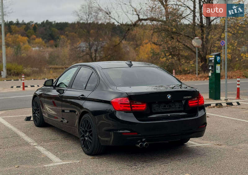 Седан BMW 3 Series 2014 в Черкассах