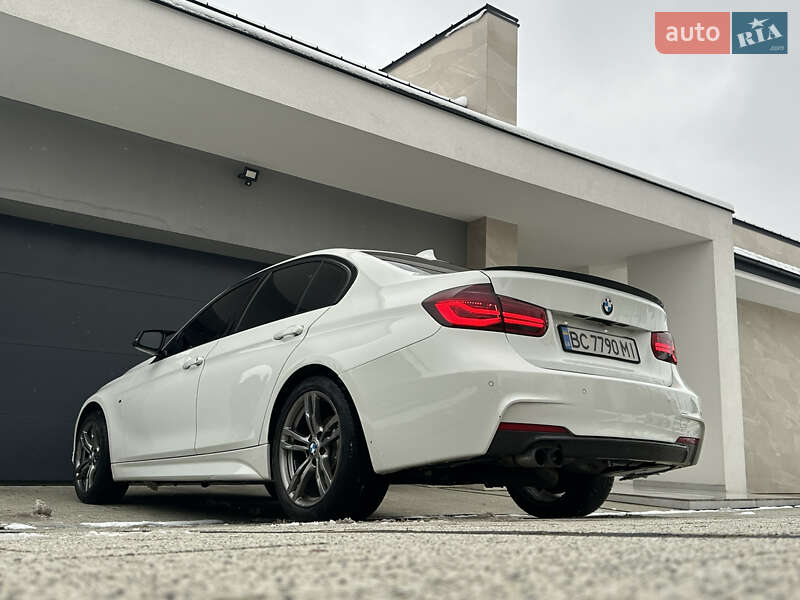 Седан BMW 3 Series 2018 в Львові