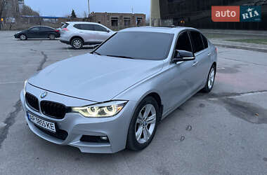 Седан BMW 3 Series 2015 в Запоріжжі