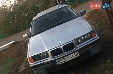 Седан BMW 3 Series 1995 в Добропіллі