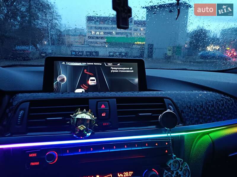 Седан BMW 3 Series 2014 в Чернівцях