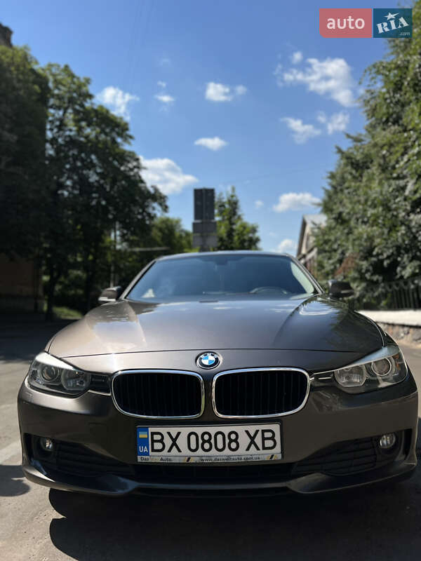Седан BMW 3 Series 2014 в Києві