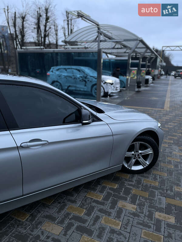 Седан BMW 3 Series 2014 в Виннице