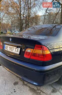 Седан BMW 3 Series 2004 в Запоріжжі