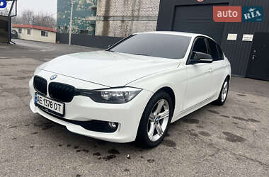 Седан BMW 3 Series 2014 в Дніпрі