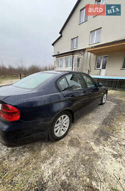 Седан BMW 3 Series 2007 в Золочеві