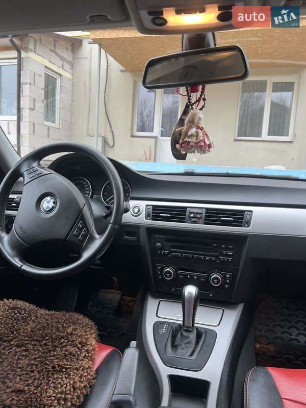 Седан BMW 3 Series 2007 в Золочеві