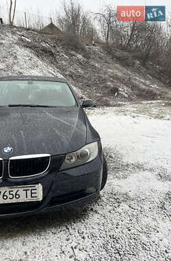 Седан BMW 3 Series 2007 в Золочеві