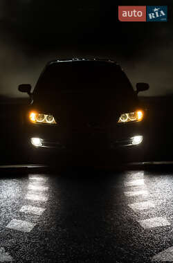 Седан BMW 3 Series 2011 в 