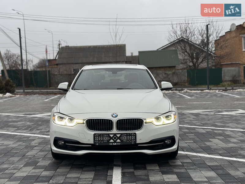 Седан BMW 3 Series 2017 в Киеве