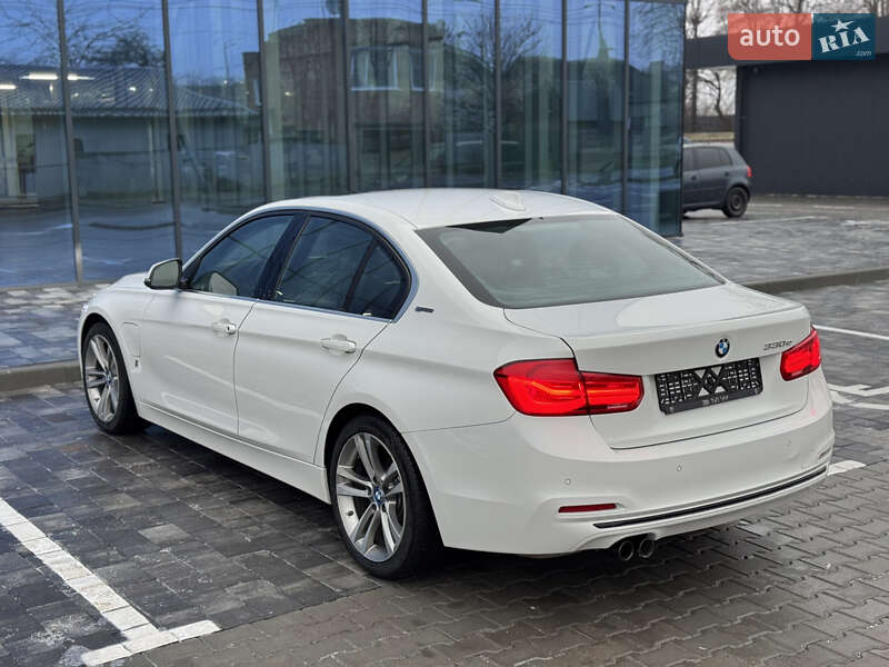 Седан BMW 3 Series 2017 в Киеве