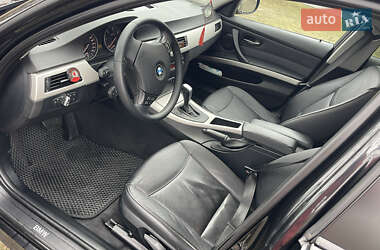 Седан BMW 3 Series 2010 в 