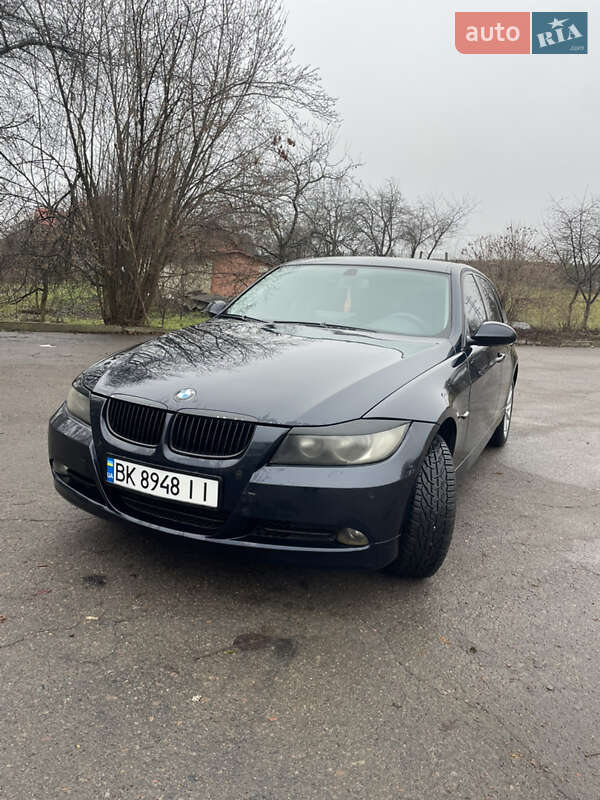 Универсал BMW 3 Series 2005 в Ровно