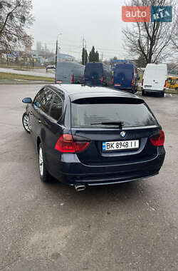 Универсал BMW 3 Series 2005 в Ровно