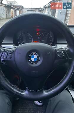 Седан BMW 3 Series 2005 в 