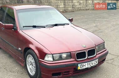 Седан BMW 3 Series 1994 в Миколаєві