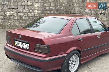 Седан BMW 3 Series 1994 в Миколаєві