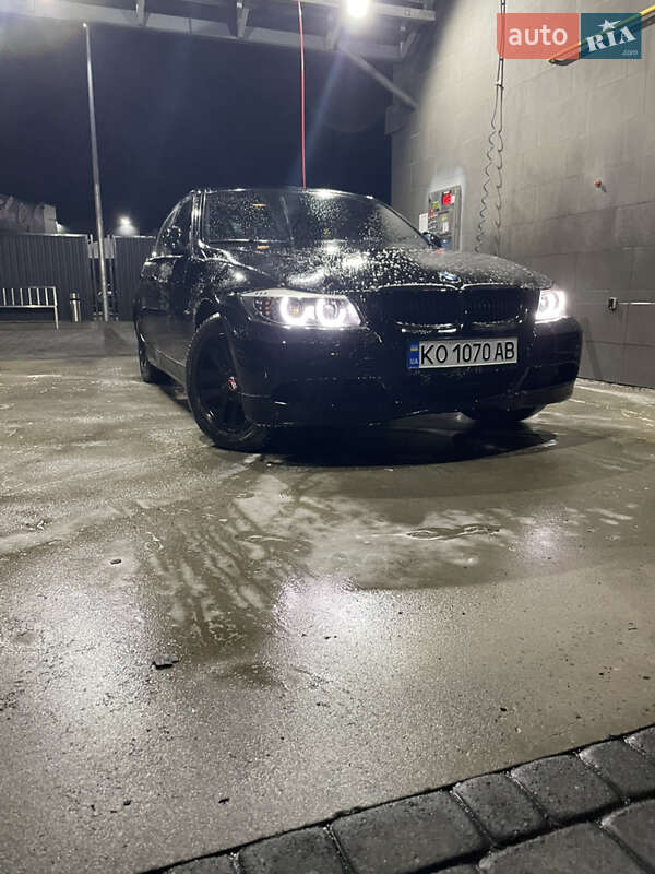 Седан BMW 3 Series 2006 в Страбичевом