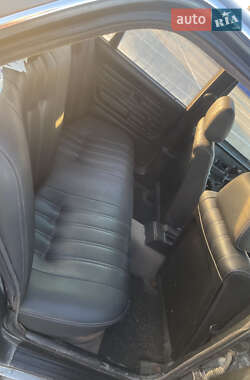Седан BMW 3 Series 1990 в 