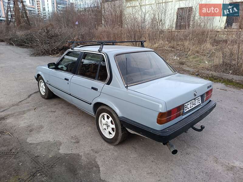 Седан BMW 3 Series 1986 в Львові