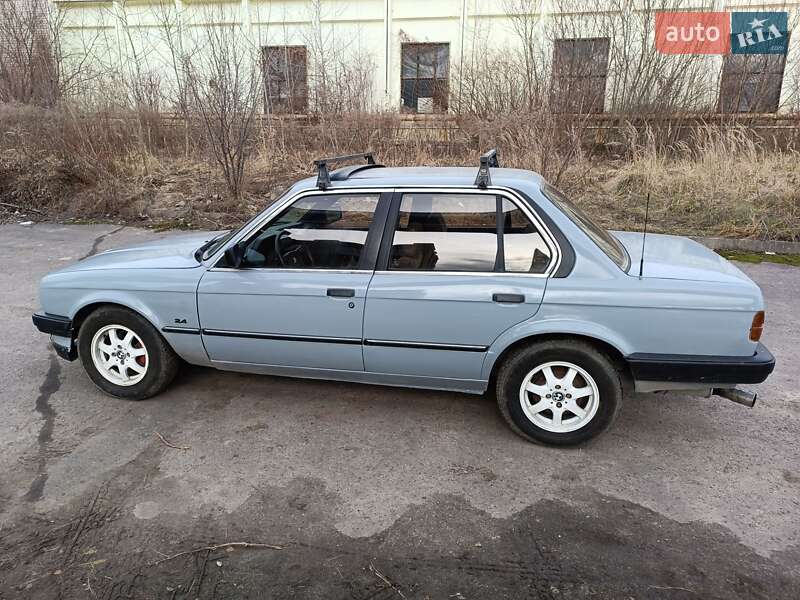 Седан BMW 3 Series 1986 в Львові