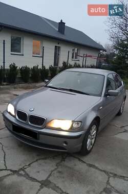 Седан BMW 3 Series 2004 в Зборові