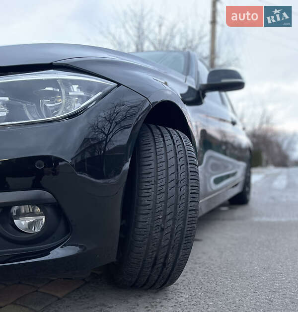 Седан BMW 3 Series 2018 в Золотоноші
