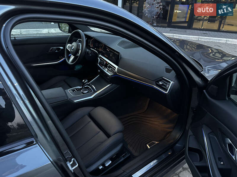 Седан BMW 3 Series 2021 в Львові