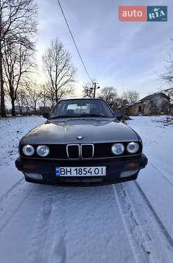 Седан BMW 3 Series 1987 в Буську