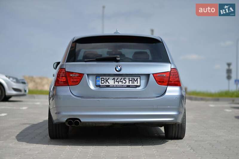 Универсал BMW 3 Series 2009 в Ровно