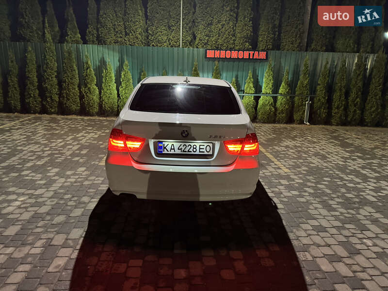 Седан BMW 3 Series 2011 в Самборе фото 6 Седан BMW 3 Series 2011 в Самборе