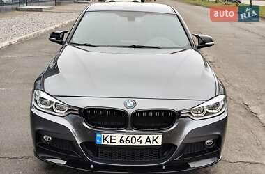 Седан BMW 3 Series 2018 в Дніпрі