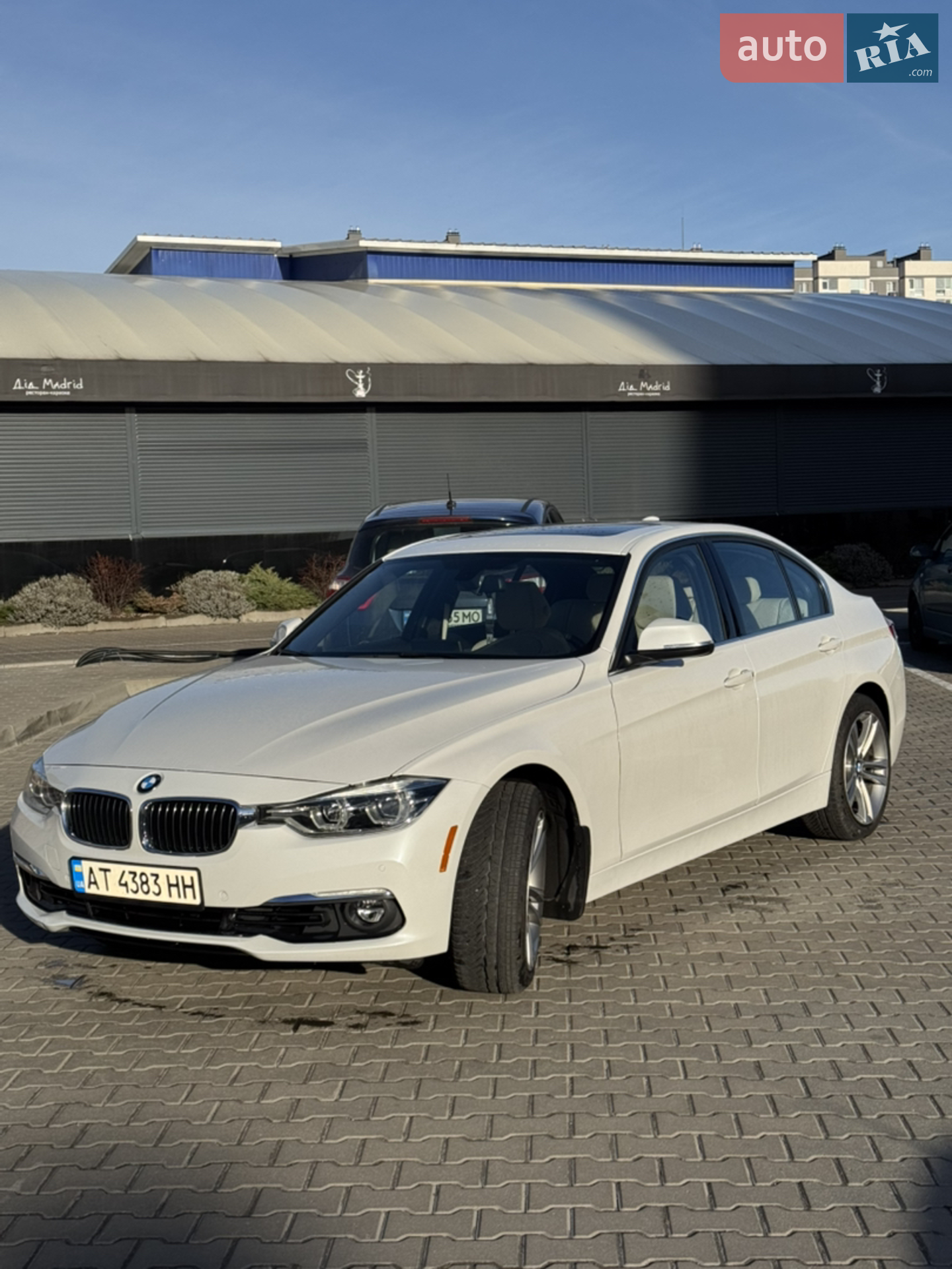 BMW 3 Series 2017 VIN WBA8B9G36HNU55660 фото оголошення 6 з 17