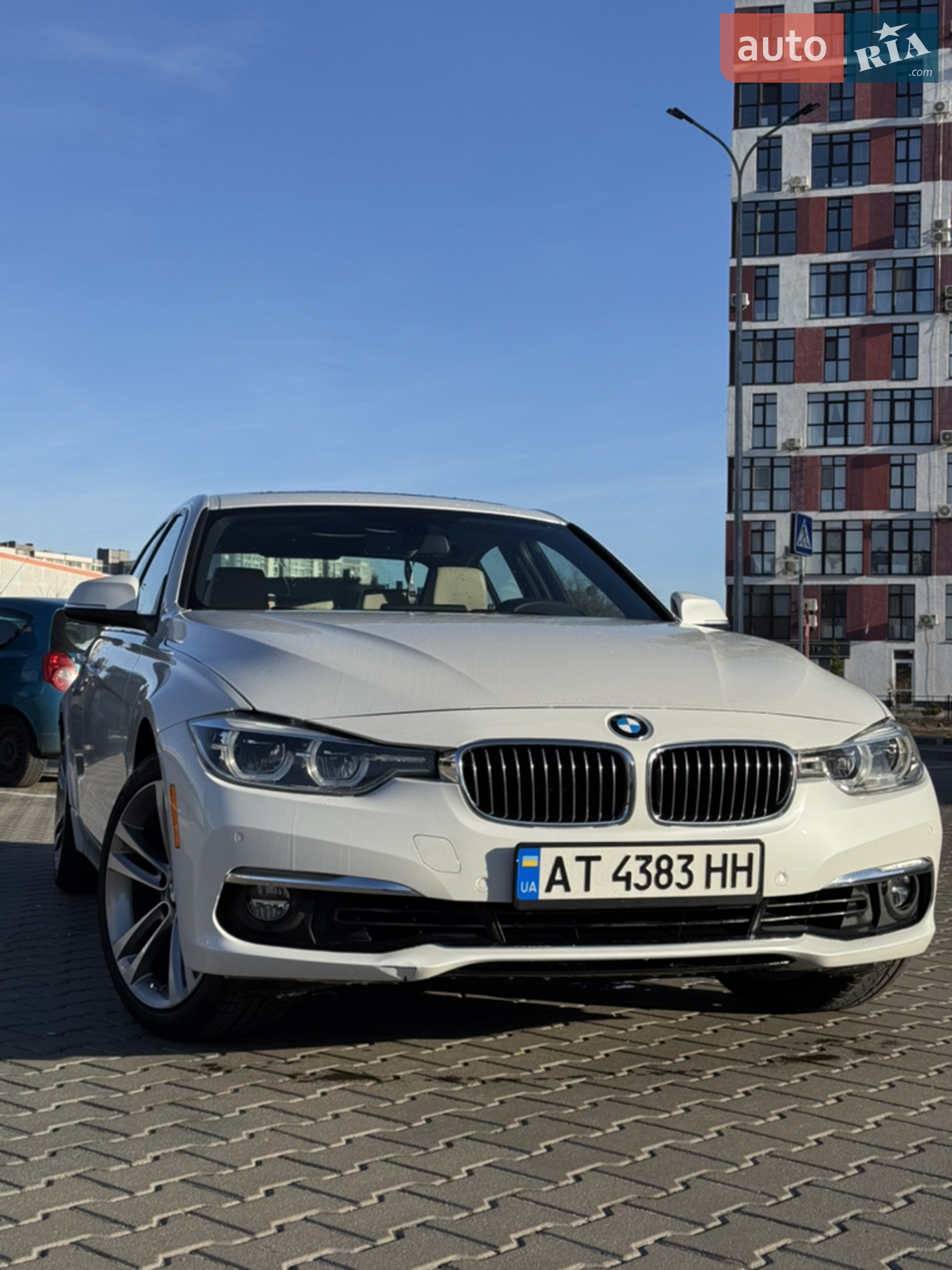BMW 3 Series 2017 VIN WBA8B9G36HNU55660 фото оголошення 3 з 17