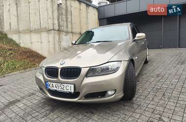 Седан BMW 3 Series 2010 в Києві