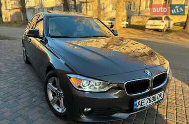 Седан BMW 3 Series 2014 в Дніпрі