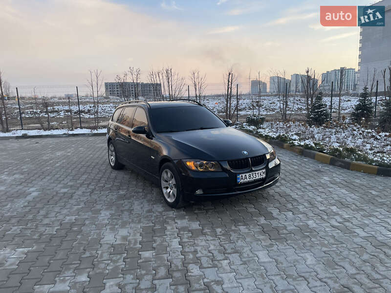 Универсал BMW 3 Series 2008 в Киеве